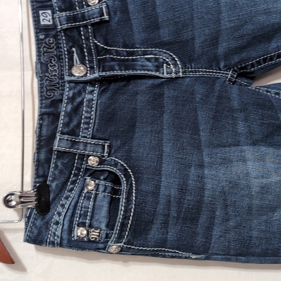 Miss Me Signature Straight Jeans Medium Blue Wash Midrise Bling Back Size 29 - Picture 2 of 9